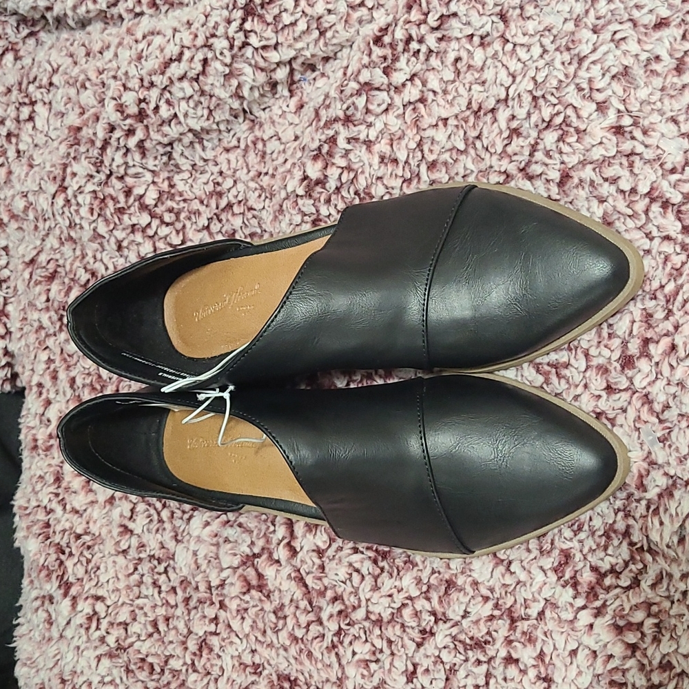 Black shoes